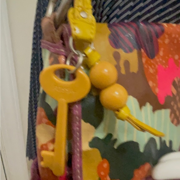 Fossil leather bag with long adjustable straps. Great clean condition - Picture 3 of 16